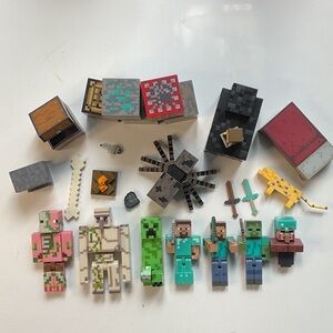 Pixel Adventure Action Figure Playset - Multicolor